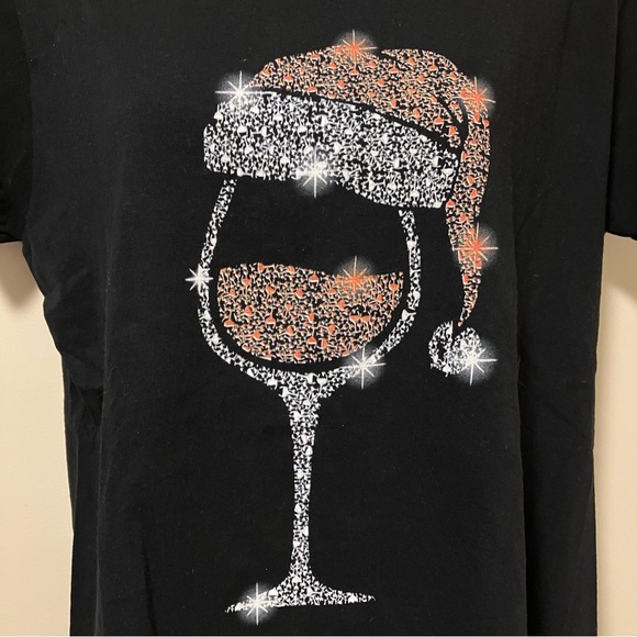 Santa Wine Glass Christmas Tee - Picture 5 of 8